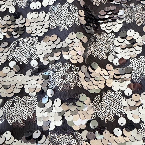 Forever 21 Silver sequin shimmer mini skirt - Picture 9 of 9